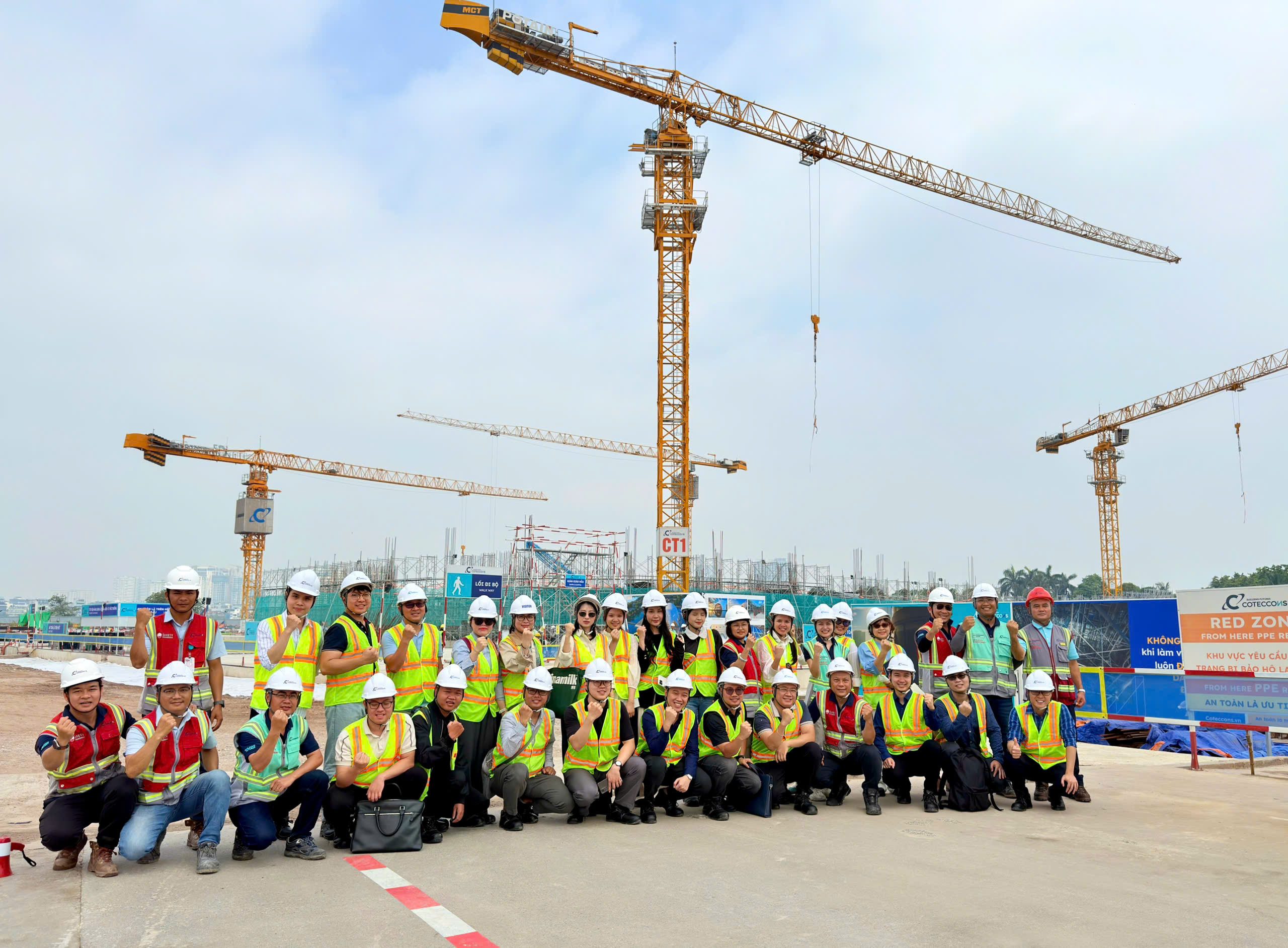 COTECCONS TỔ CHỨC SITE TOUR MIỀN BẮC CHO NHÀ ĐẦU TƯ: KHẲNG ĐỊNH NĂNG LỰC TRIỂN KHAI CÁC DỰ ÁN ĐẲNG CẤP QUỐC TẾ